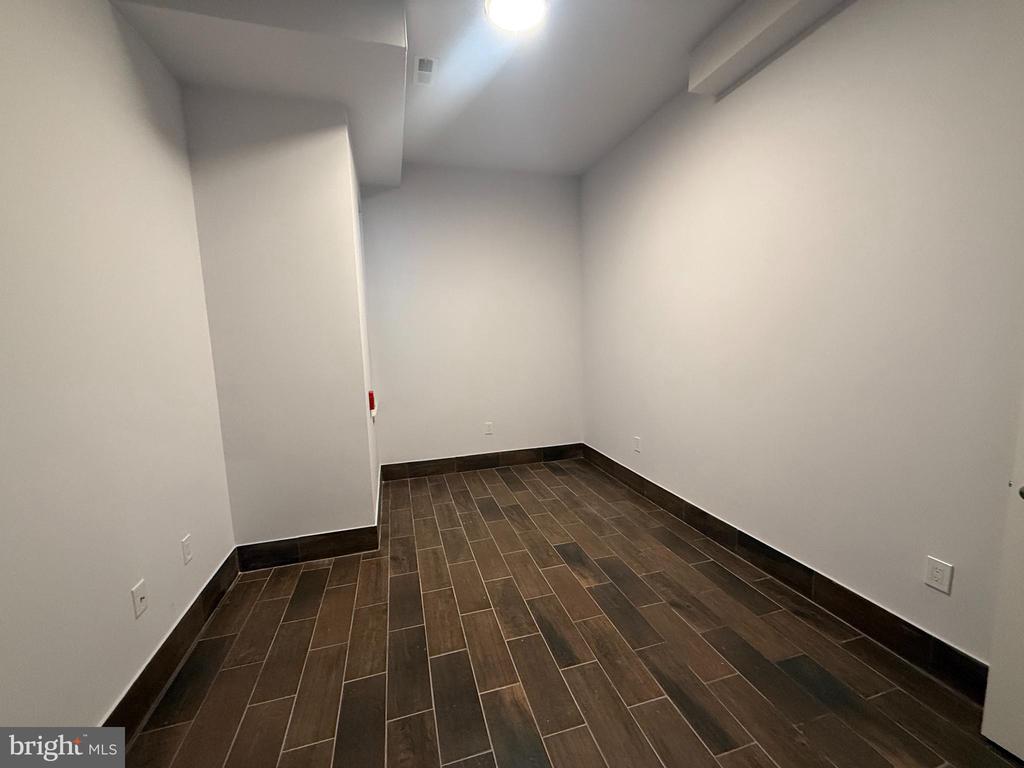 800 CALLOWHILL STREET 8 APT 1