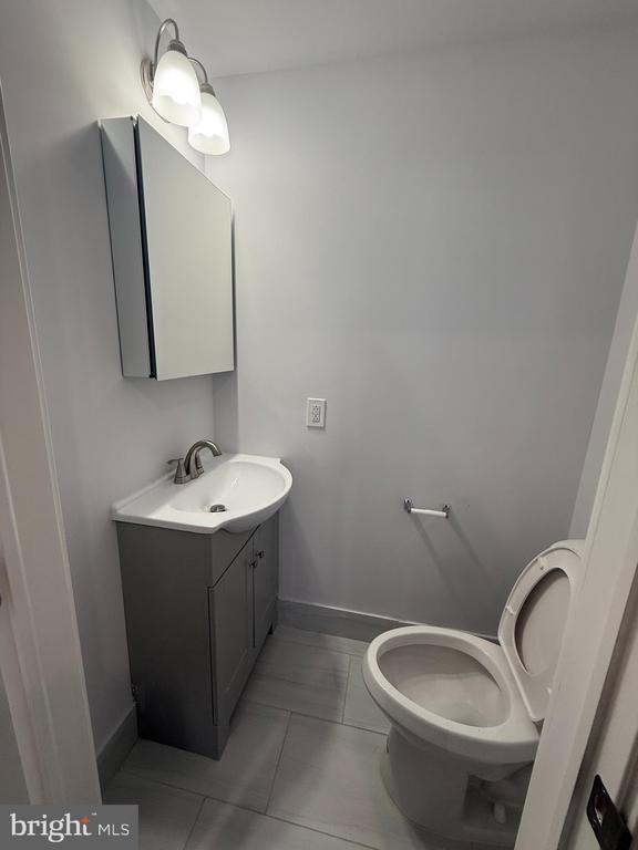 800 CALLOWHILL STREET 8 APT 1