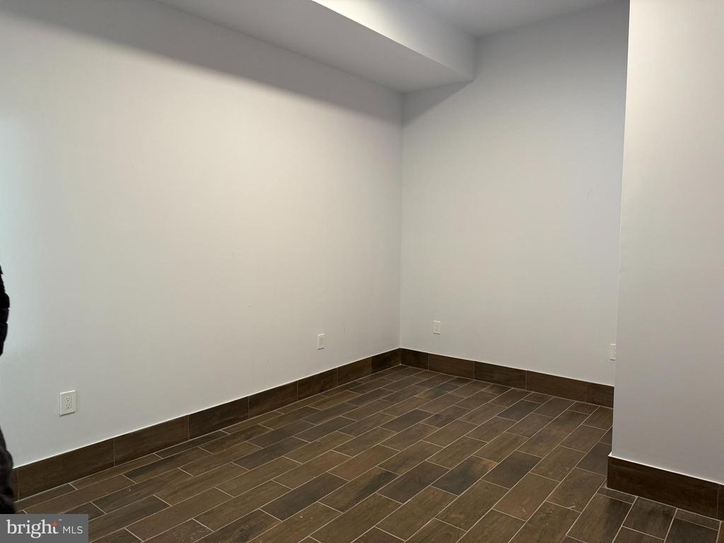 800 CALLOWHILL STREET 8 APT 1