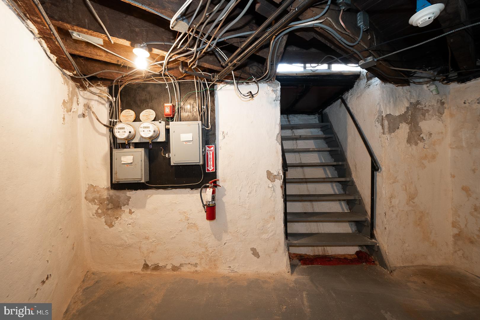 1515 E PASSYUNK AVENUE