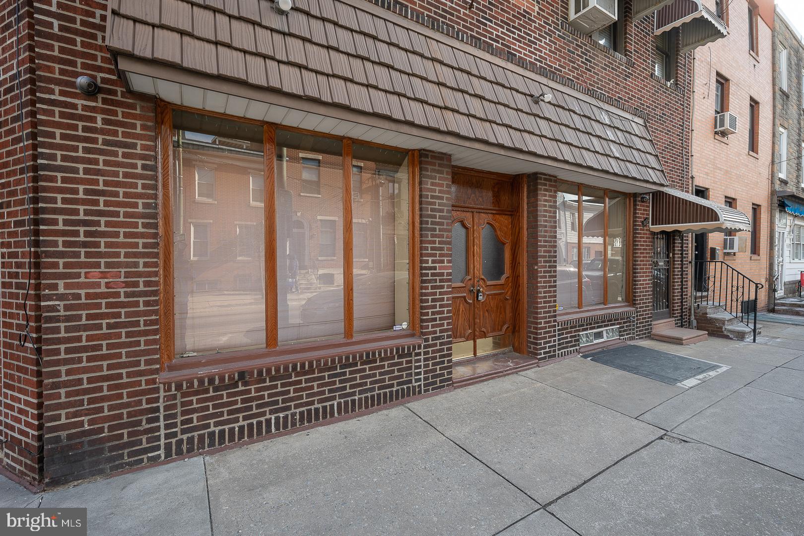 1515 E PASSYUNK AVENUE