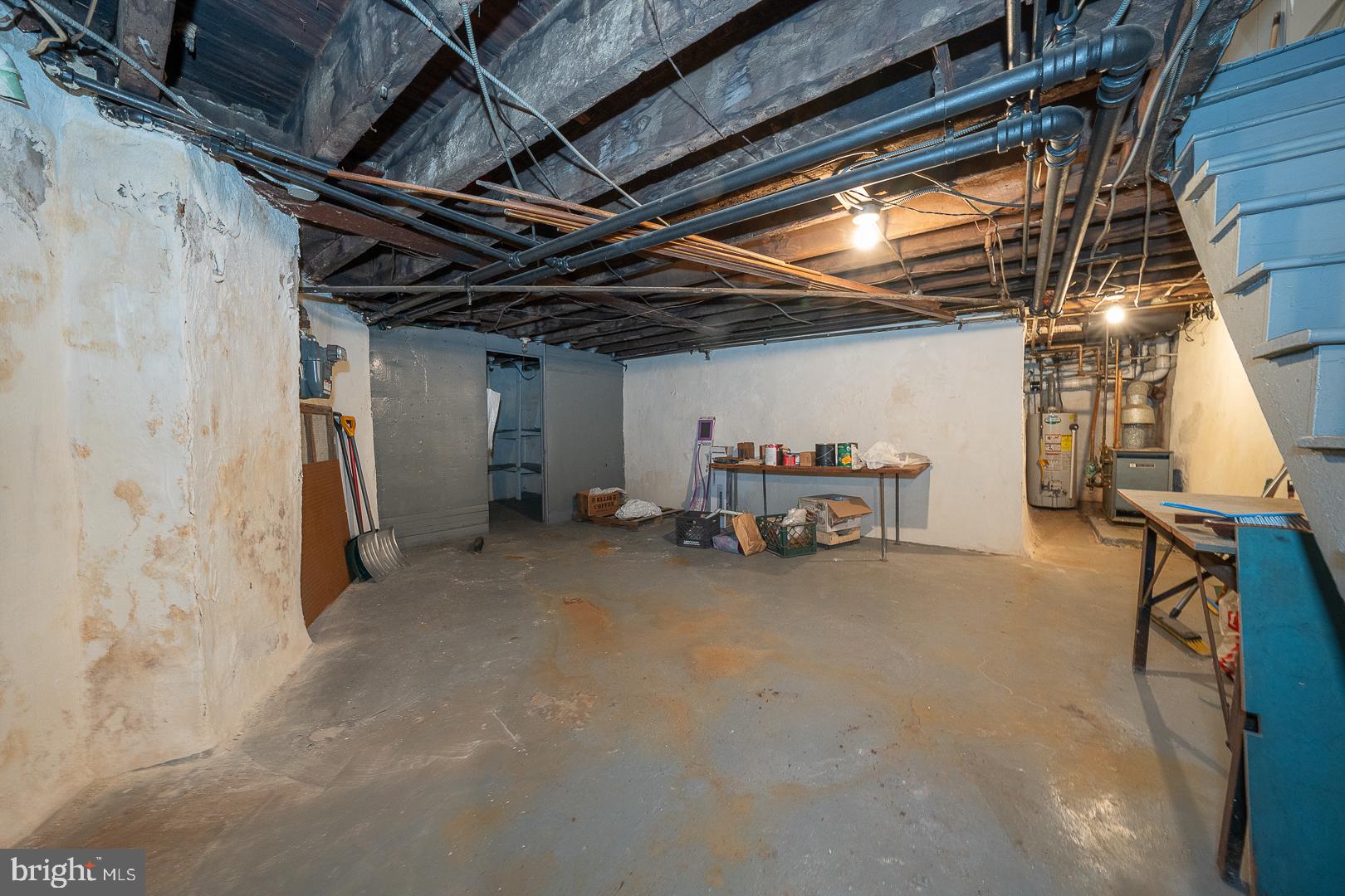 1515 E PASSYUNK AVENUE