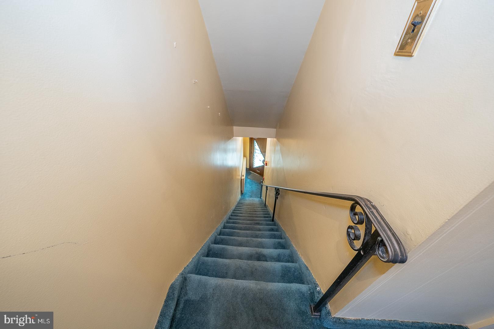 1515 E PASSYUNK AVENUE