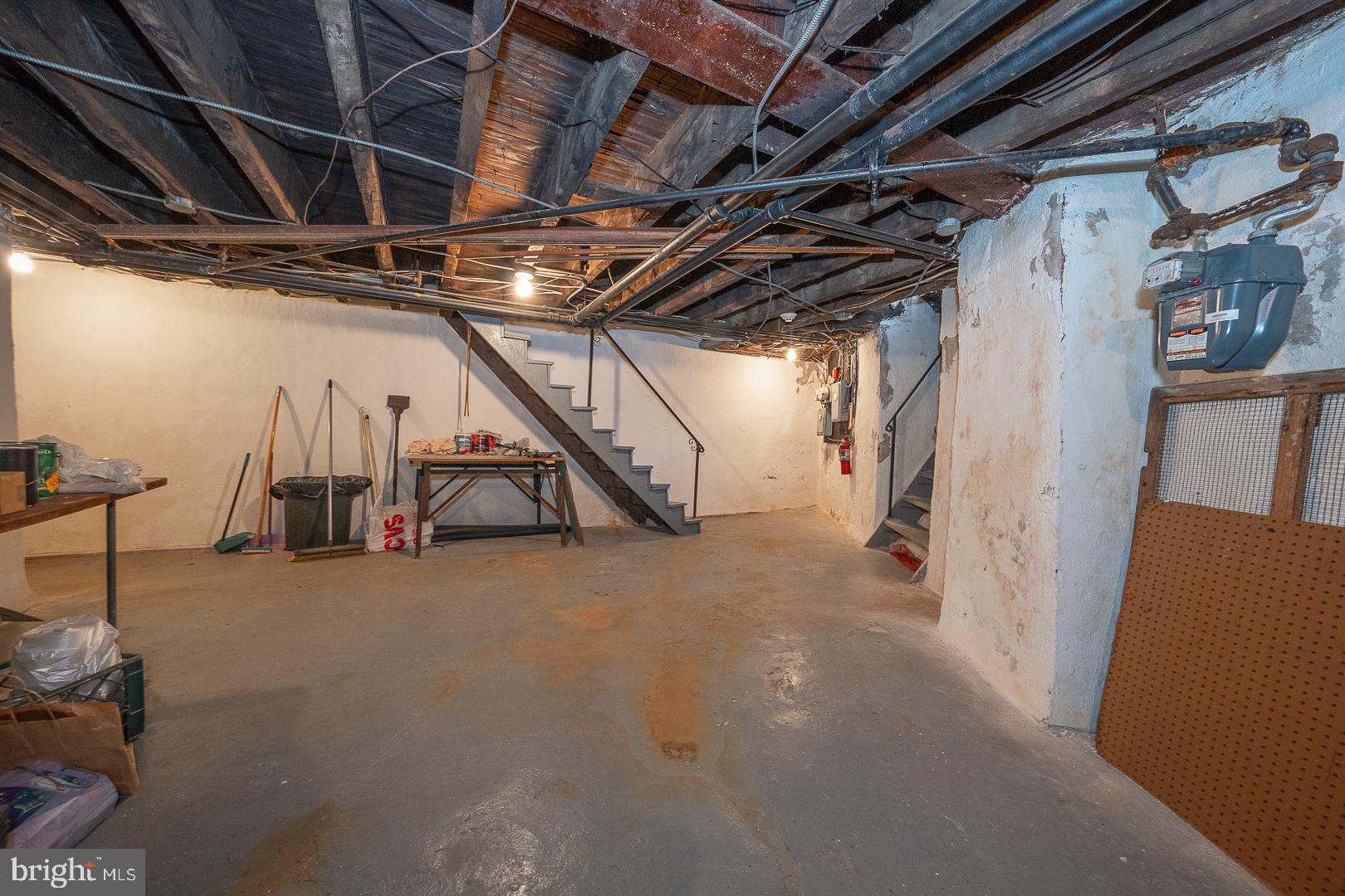 1515 E PASSYUNK AVENUE