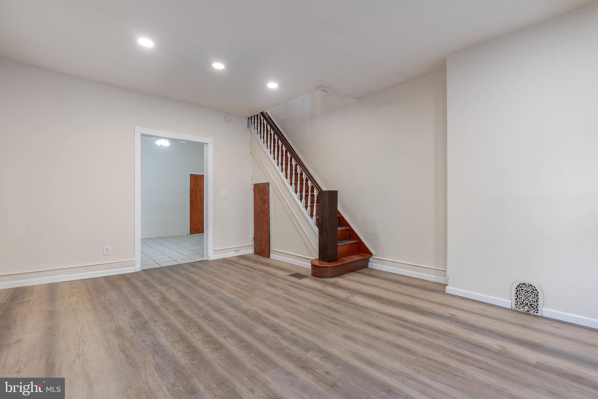 1322 COLWYN STREET