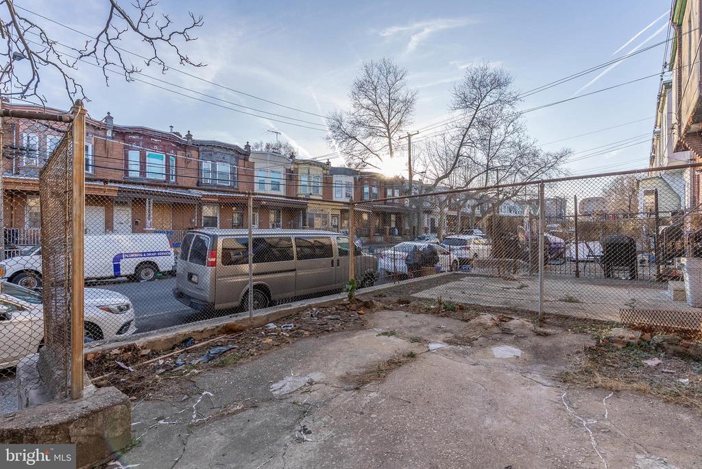1322 COLWYN STREET