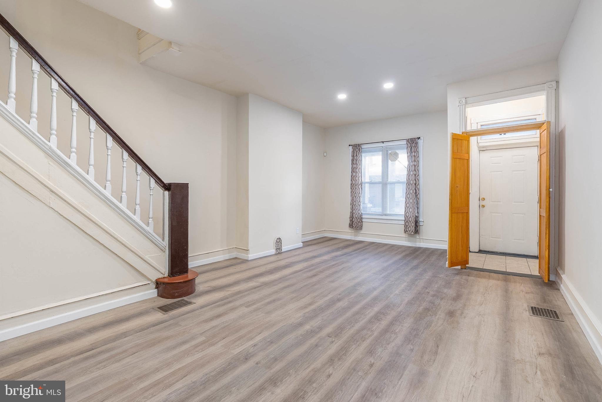 1322 COLWYN STREET