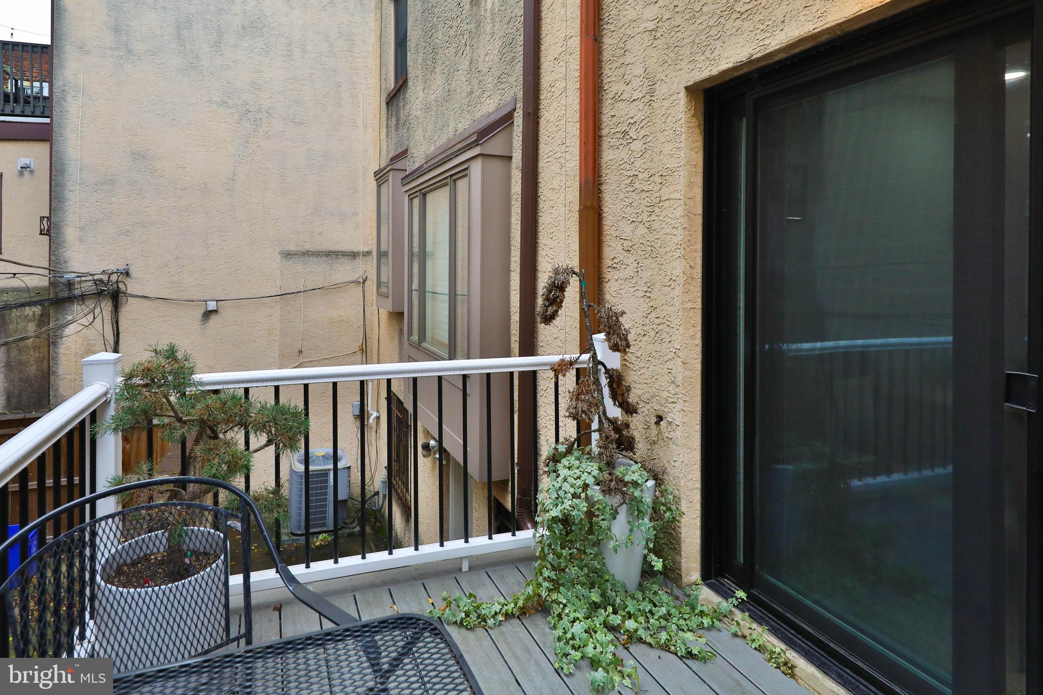 1543 SOUTH STREET