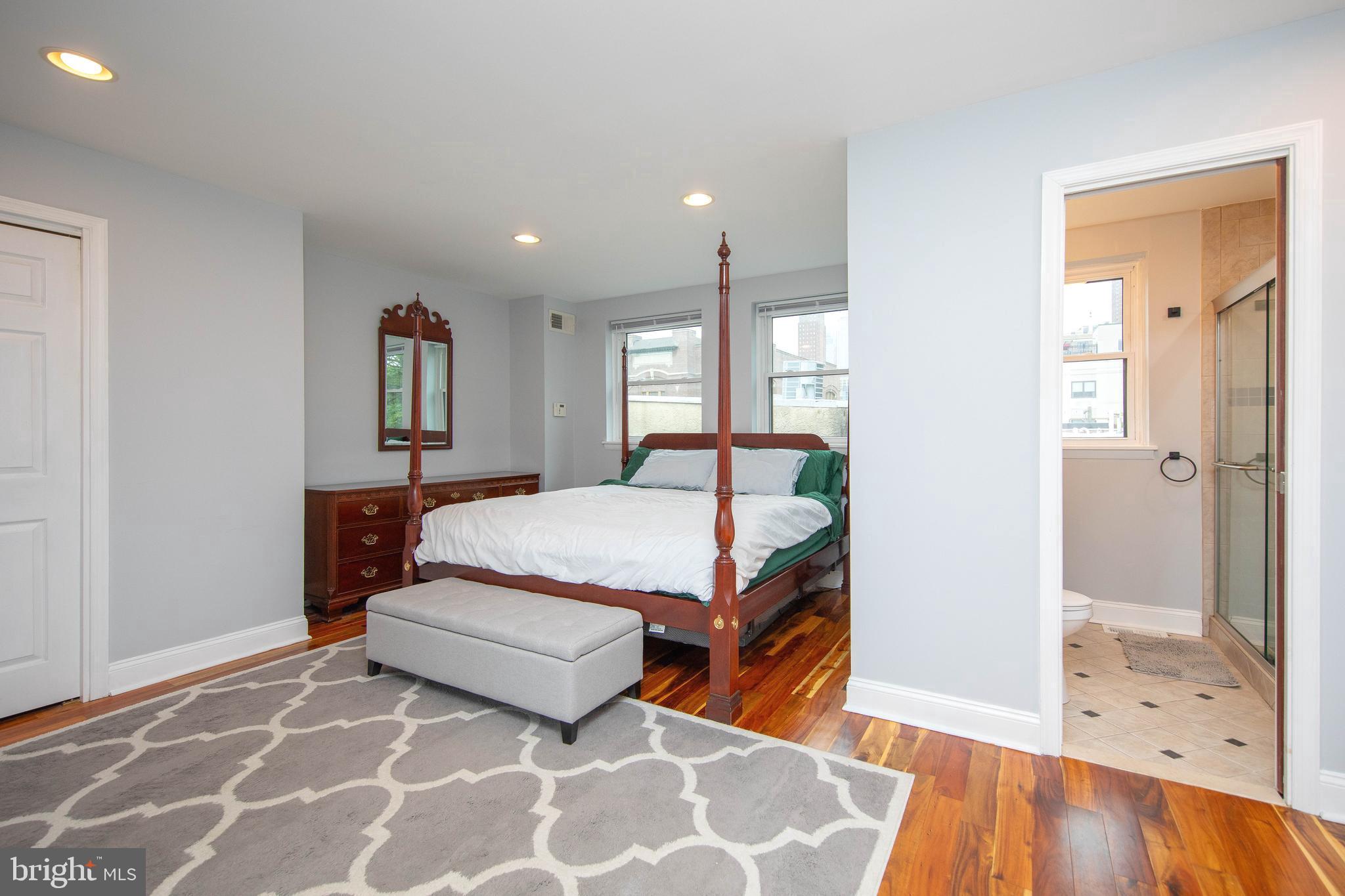 1543 SOUTH STREET