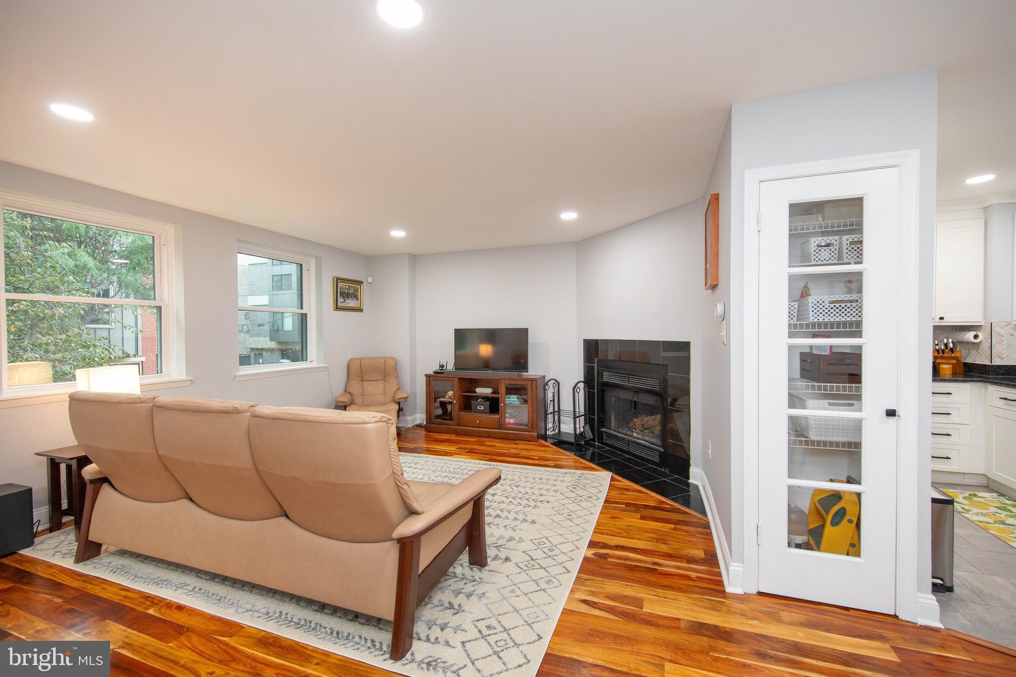 1543 SOUTH STREET