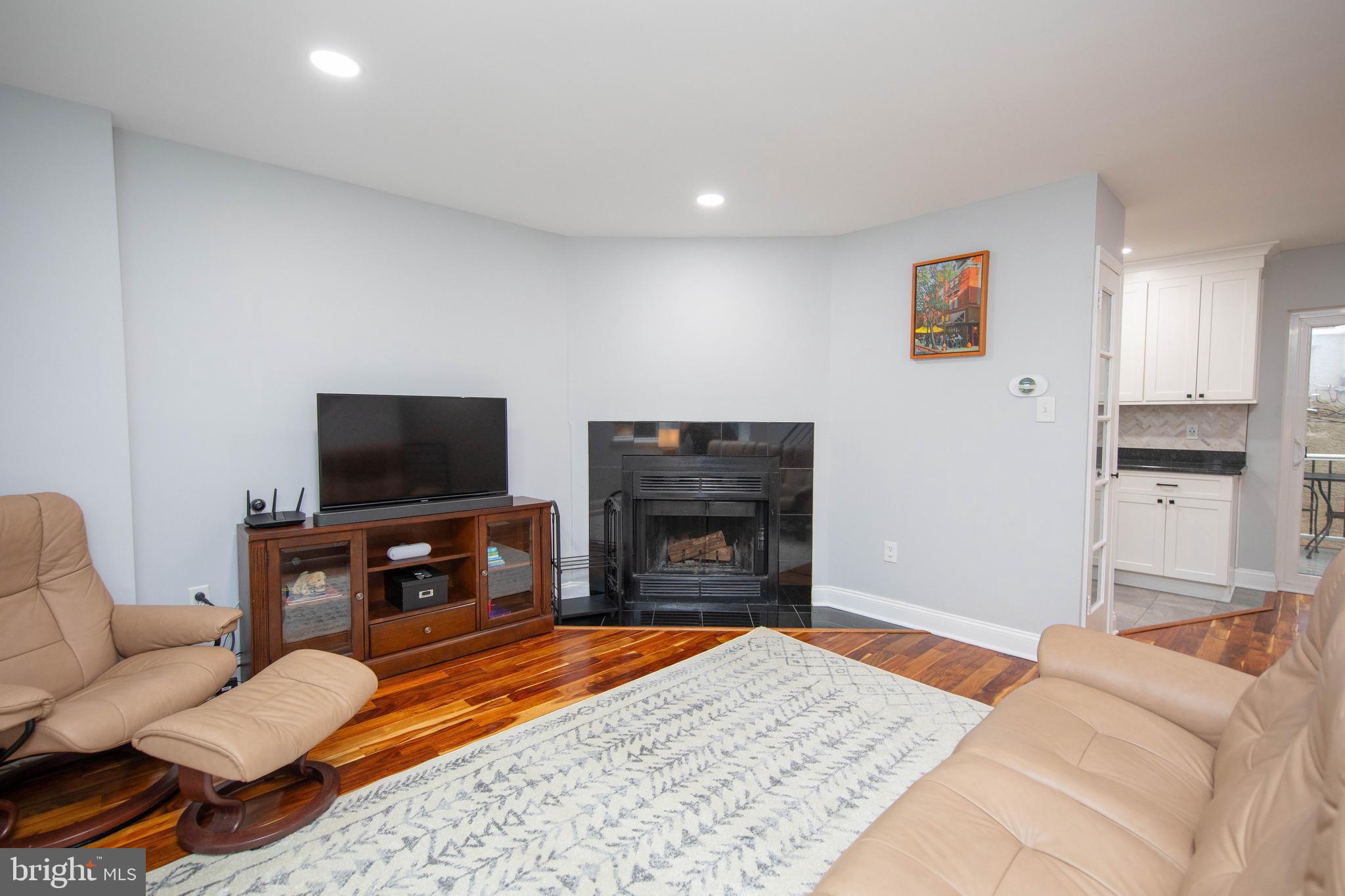 1543 SOUTH STREET