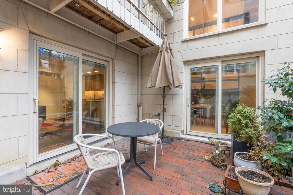 911 BONAPARTE COURT