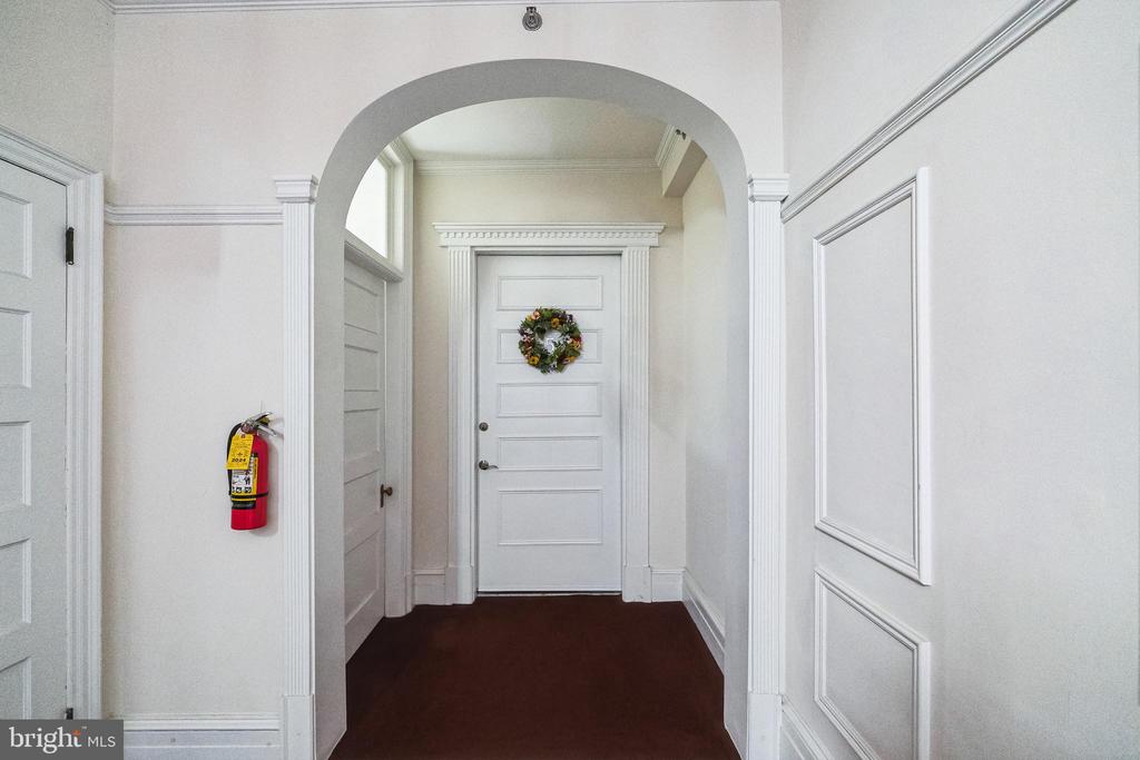 1112 SPRUCE STREET 5