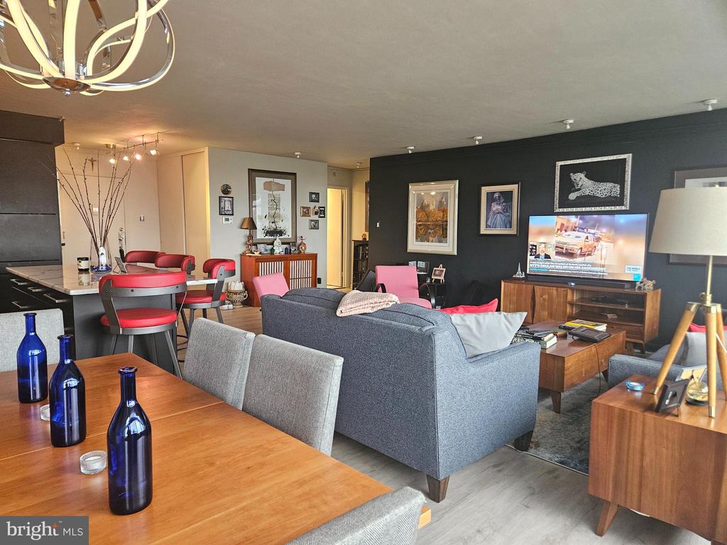 2401 PENNSYLVANIA AVENUE 17B27