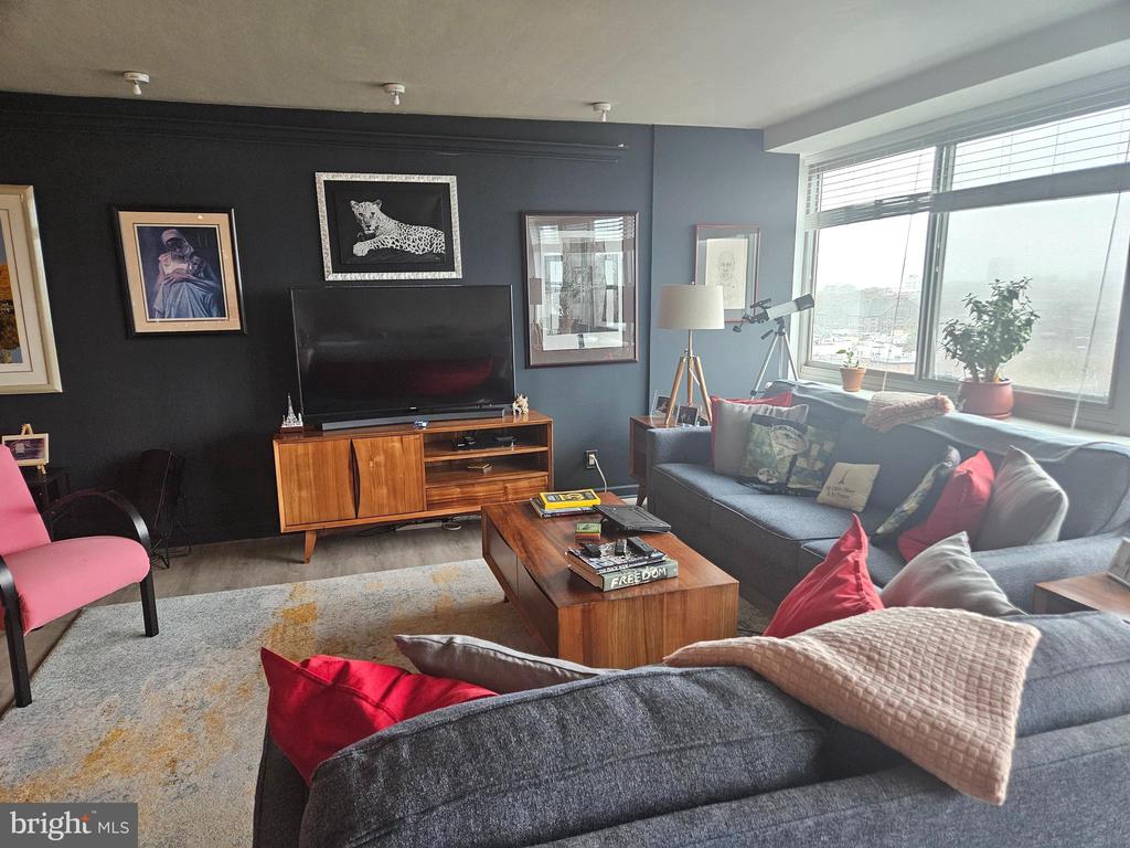2401 PENNSYLVANIA AVENUE 17B27