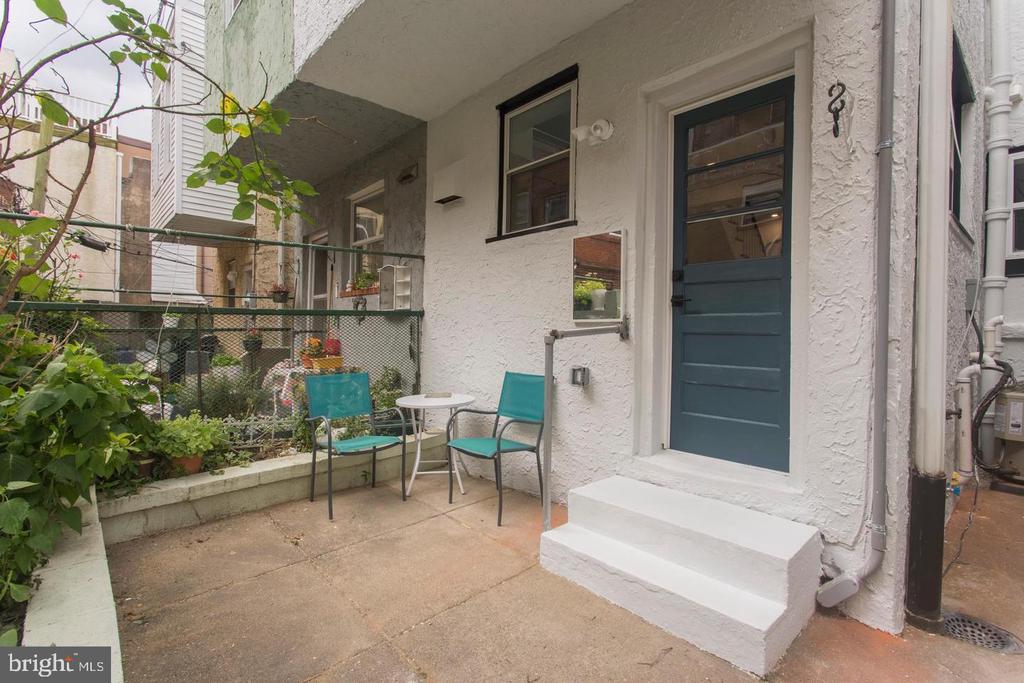 1923 S JUNIPER STREET