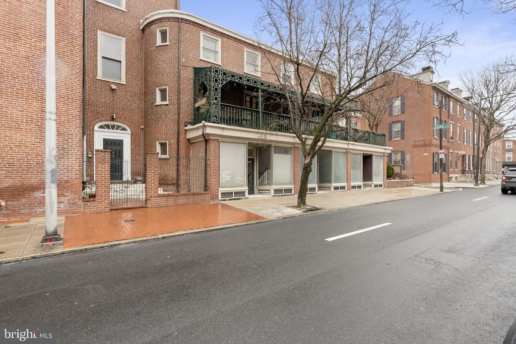 736 PINE STREET 38 C