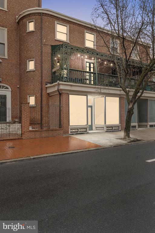 736 PINE STREET 38 C