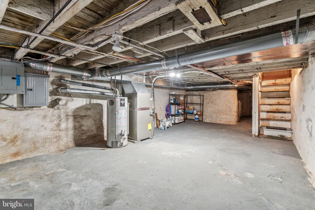 2039 BRANDYWINE STREET