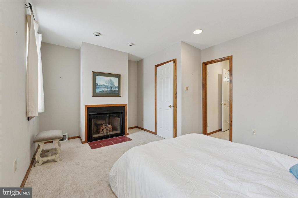 1443 S 2ND STREET