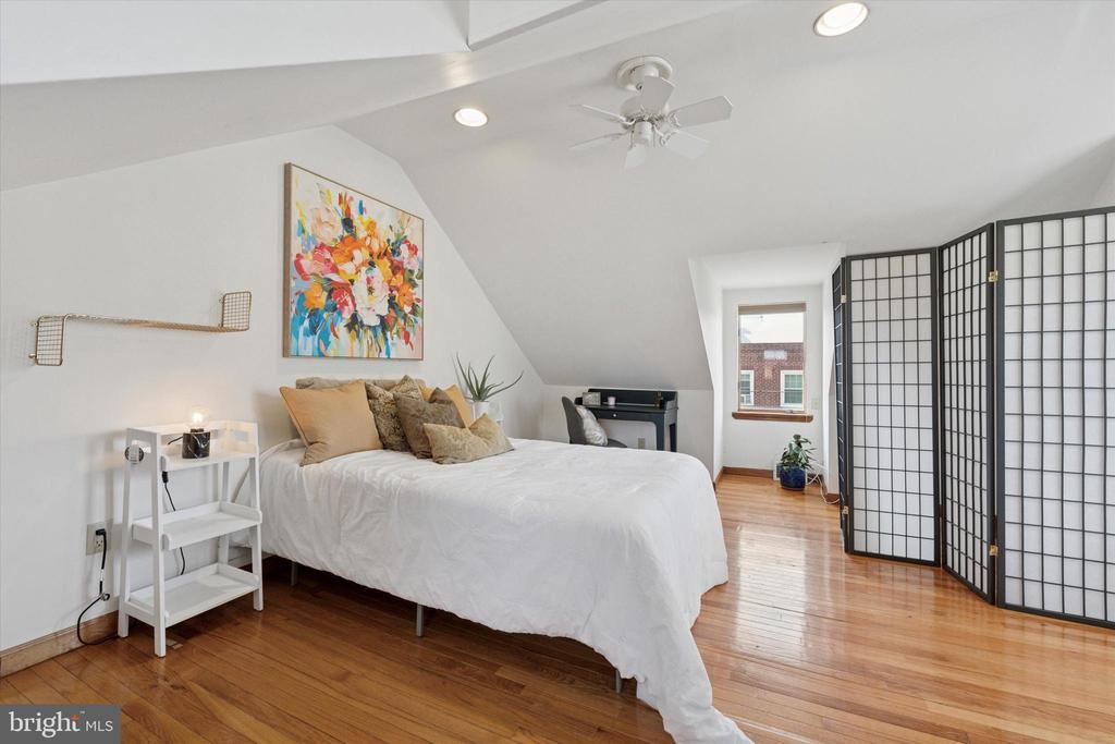 1443 S 2ND STREET
