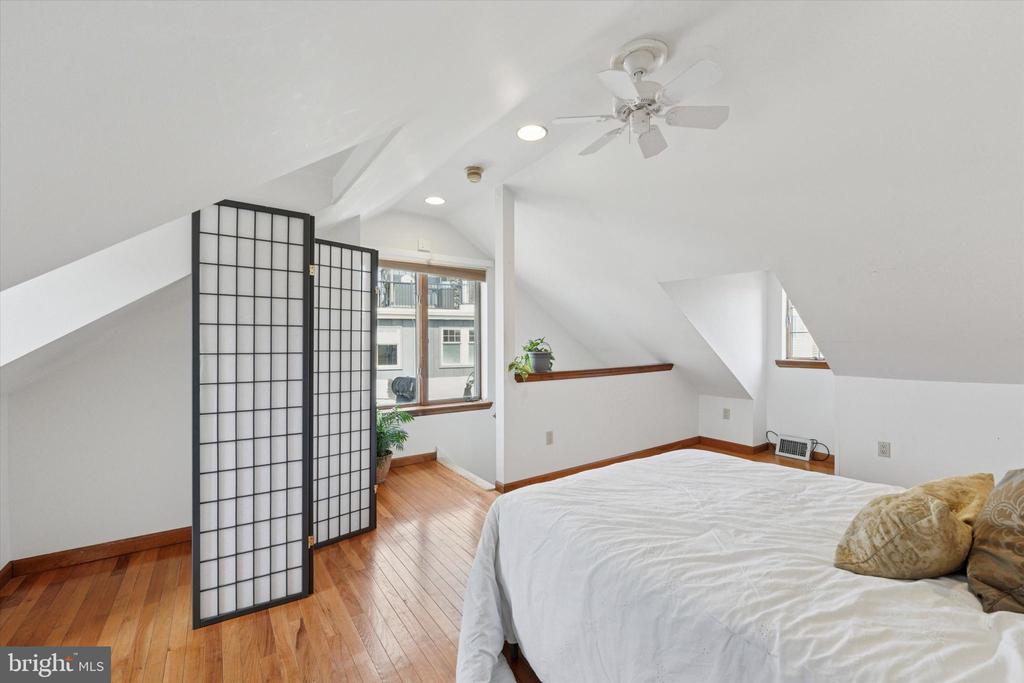 1443 S 2ND STREET