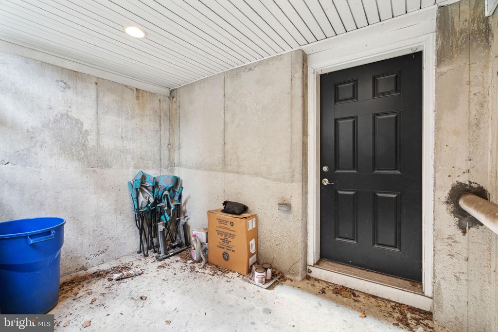 2415 GAUL STREET