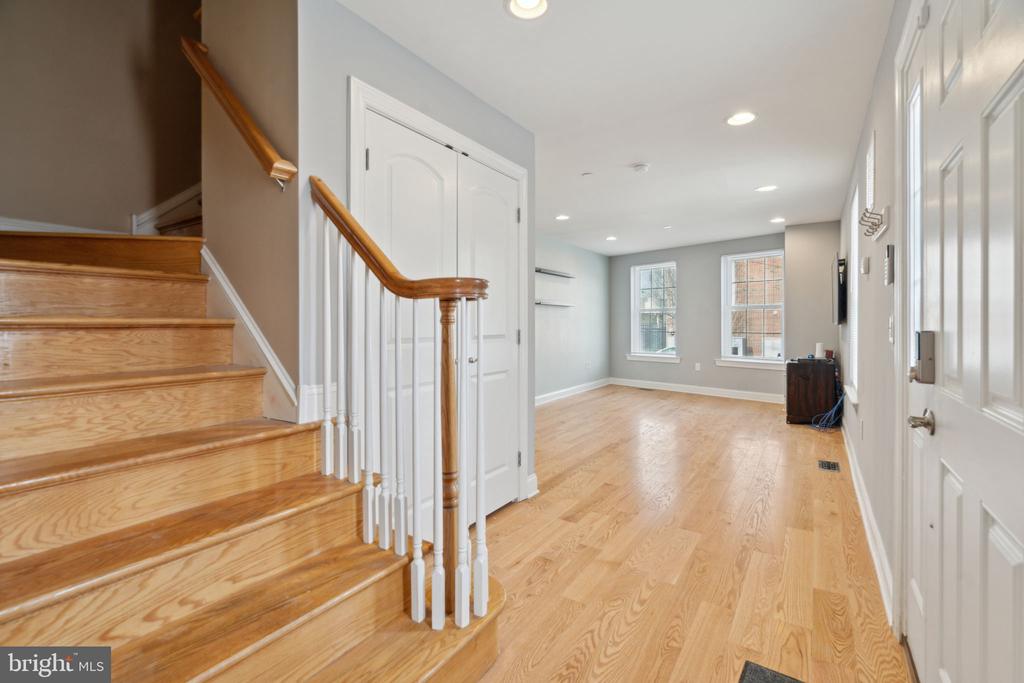 2415 GAUL STREET