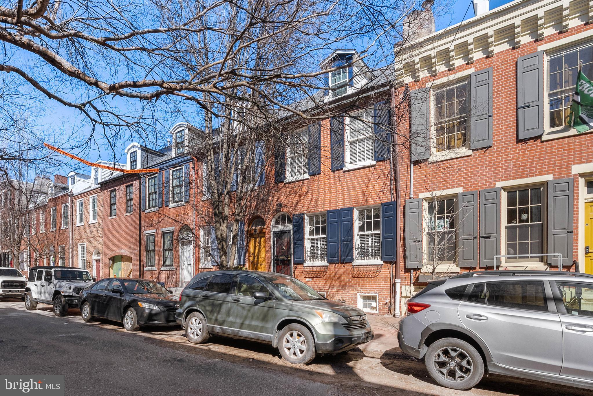 317 QUEEN STREET
