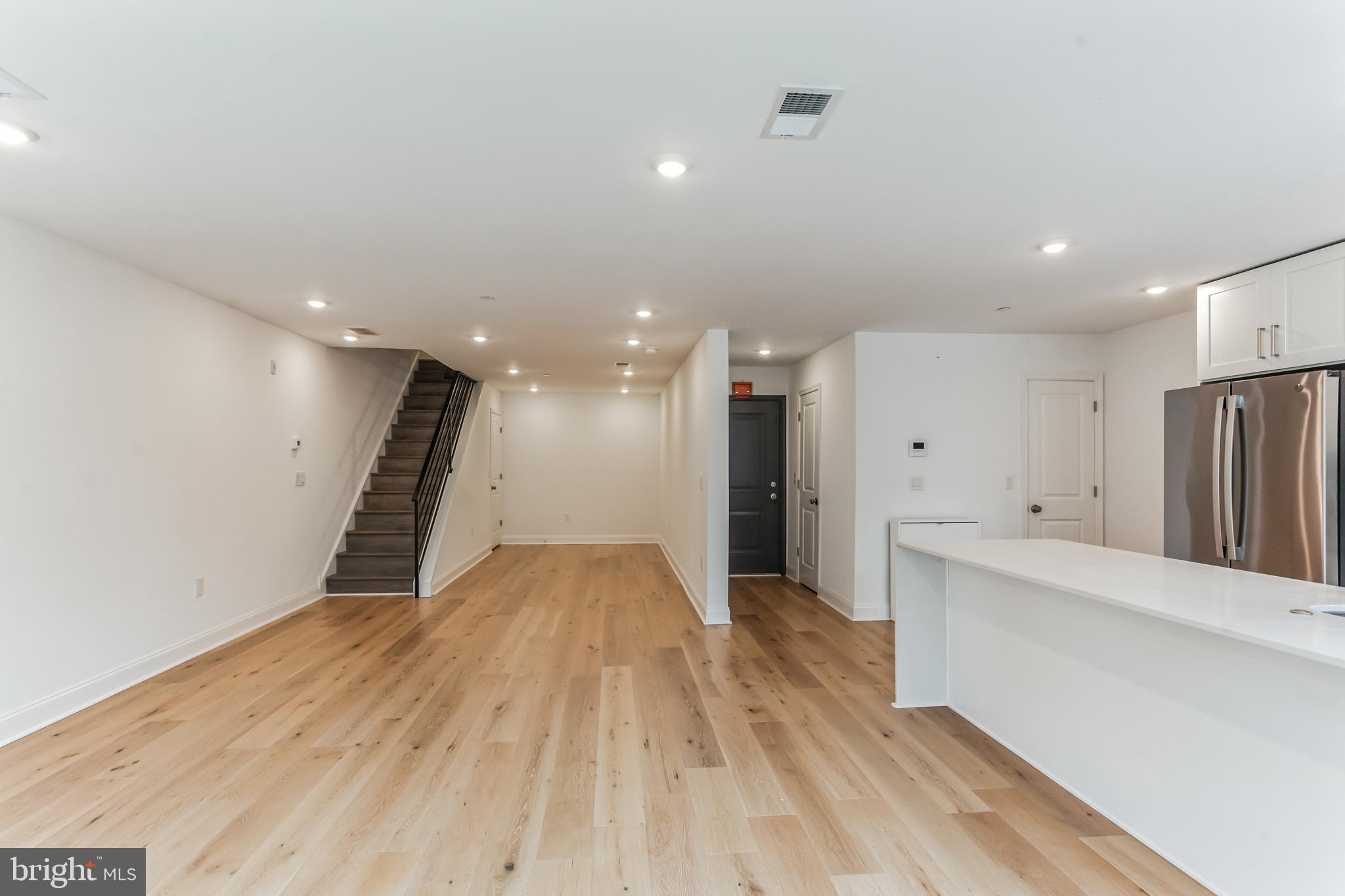 1316 N FRANKLIN STREET 5