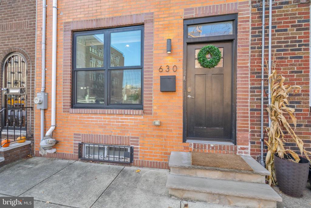 630 CARPENTER STREET