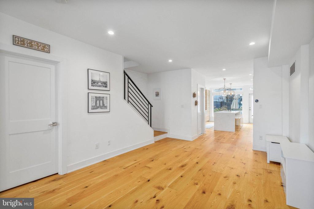 630 CARPENTER STREET