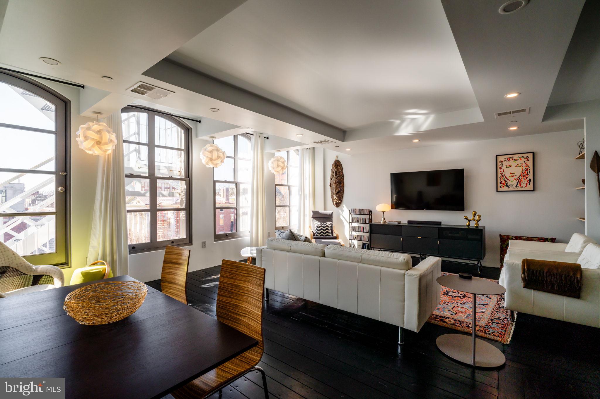 241 CHESTNUT STREET 43 F