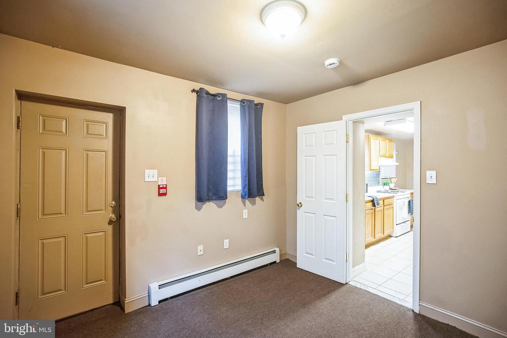 1124 S 15TH STREET