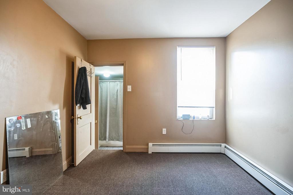1124 S 15TH STREET
