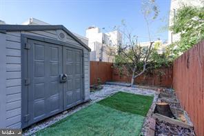 2337 FEDERAL STREET