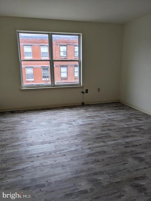 1626 W DIAMOND STREET Unit: A