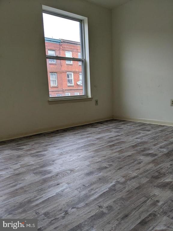 1626 W DIAMOND STREET Unit: A
