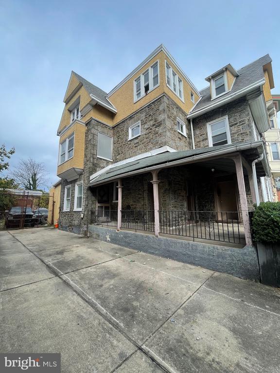 79 E HIGH STREET