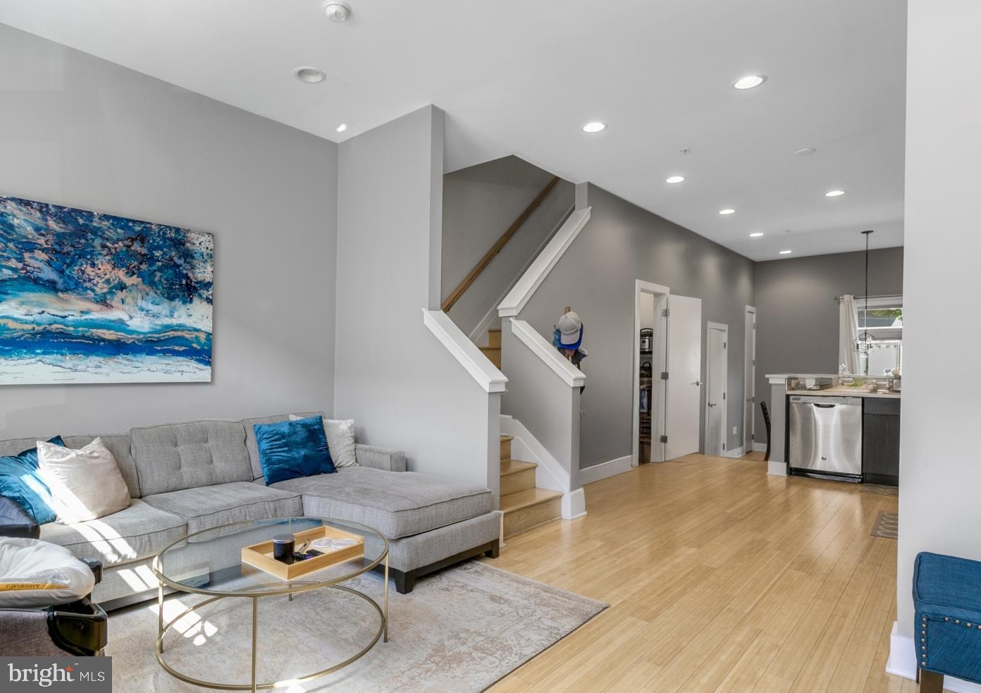 919 N 5TH STREET 4