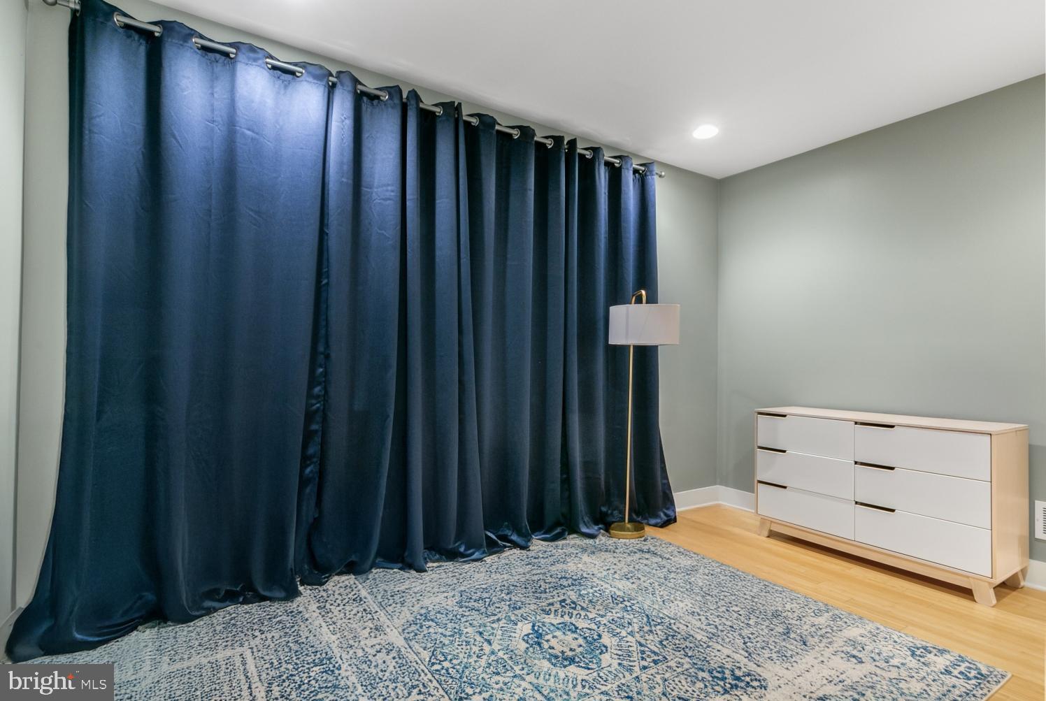 919 N 5TH STREET 4