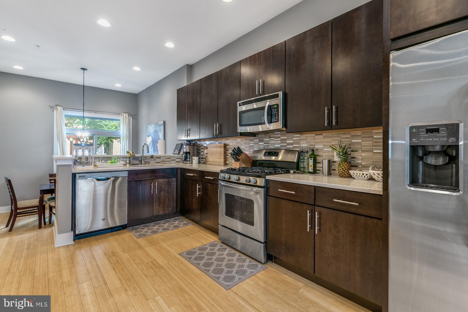 919 N 5TH STREET 4