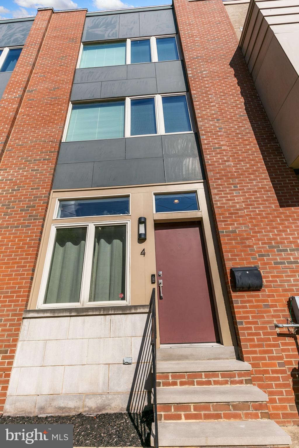919 N 5TH STREET 4