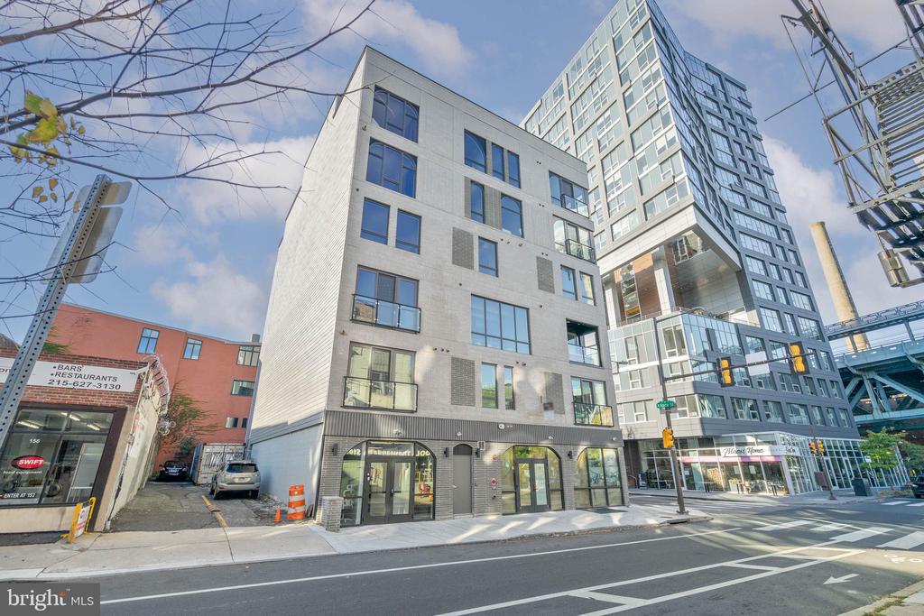 160 N 2ND STREET 64 601