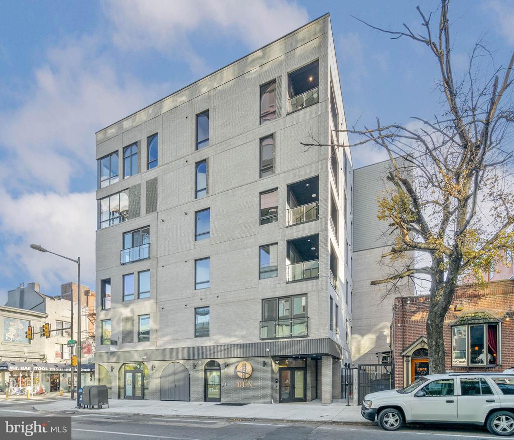 160 N 2ND STREET 64 601