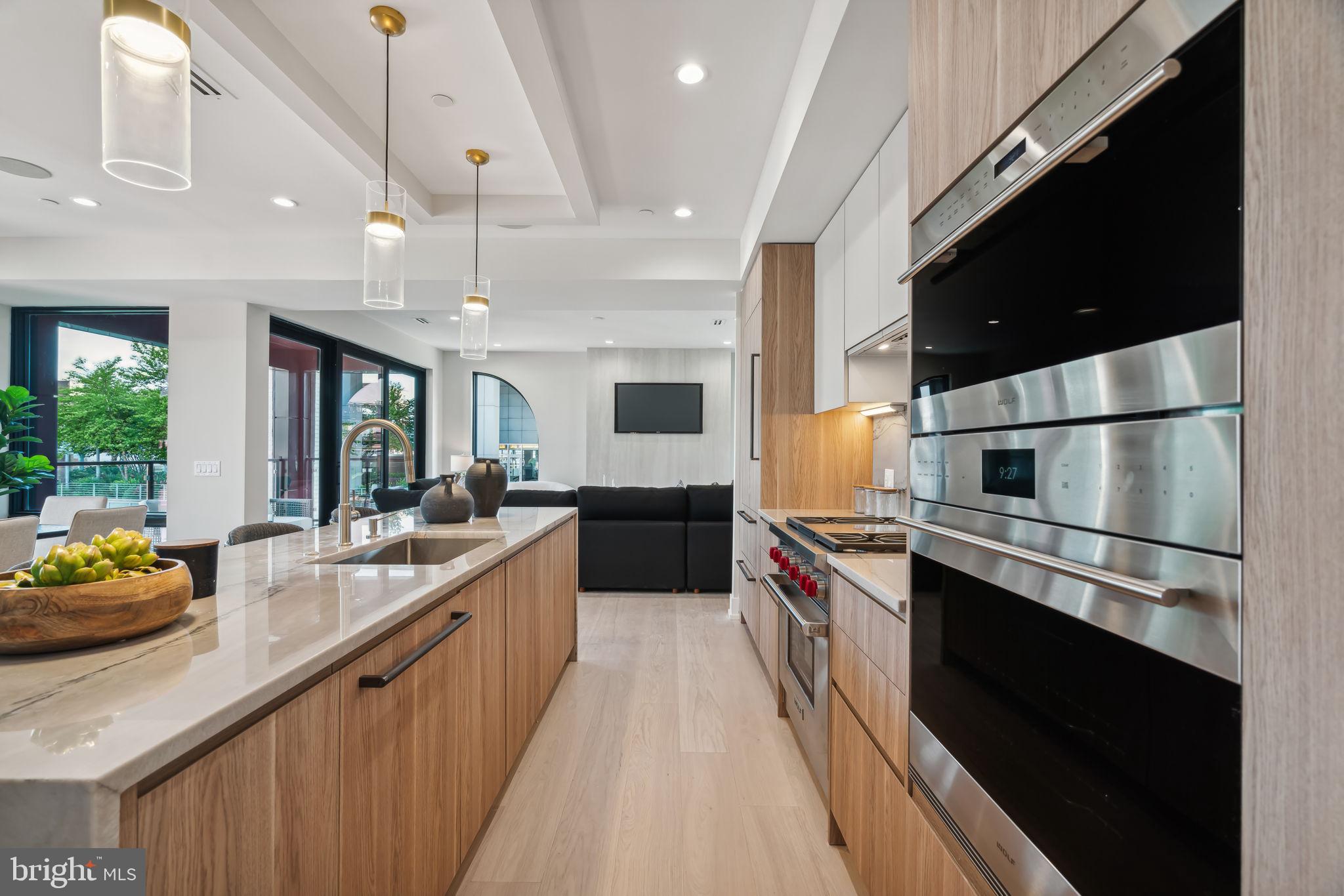 160 N 2ND STREET 64 601