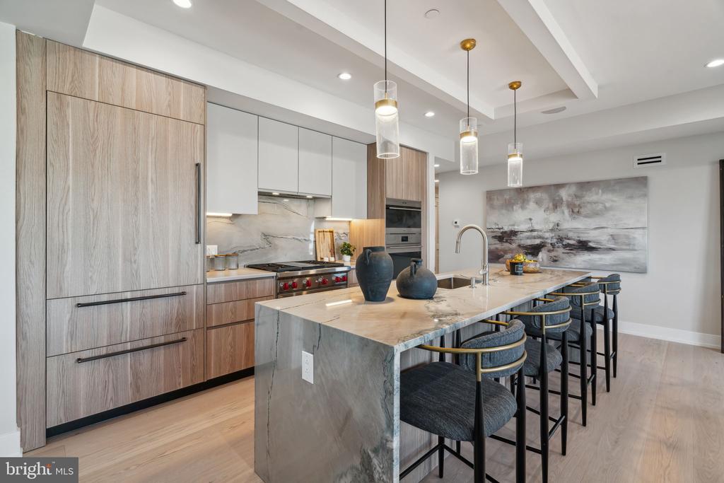 160 N 2ND STREET 64 601