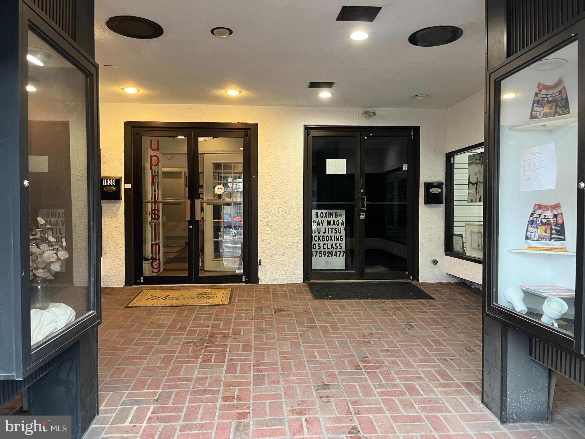 1839 E PASSYUNK AVENUE