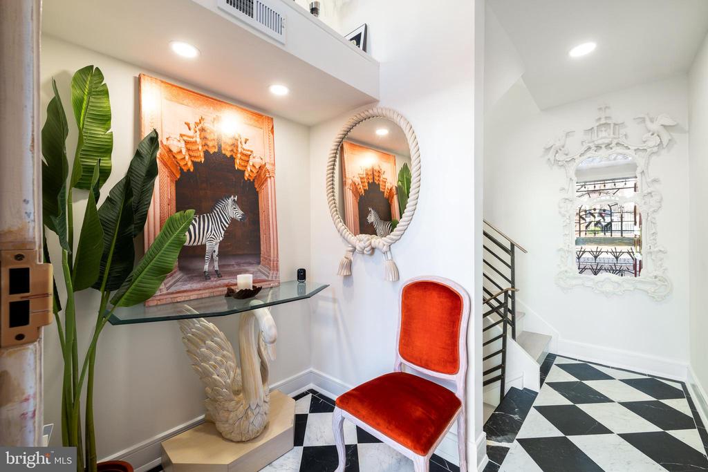 331 S 2ND STREET
