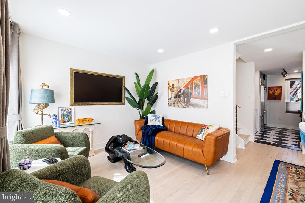 331 S 2ND STREET